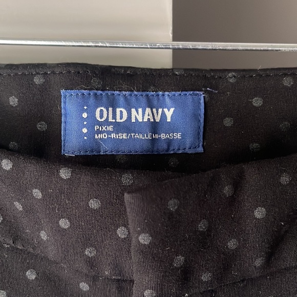 Old Navy Women’s Pixie Pants - Picture 3 of 3